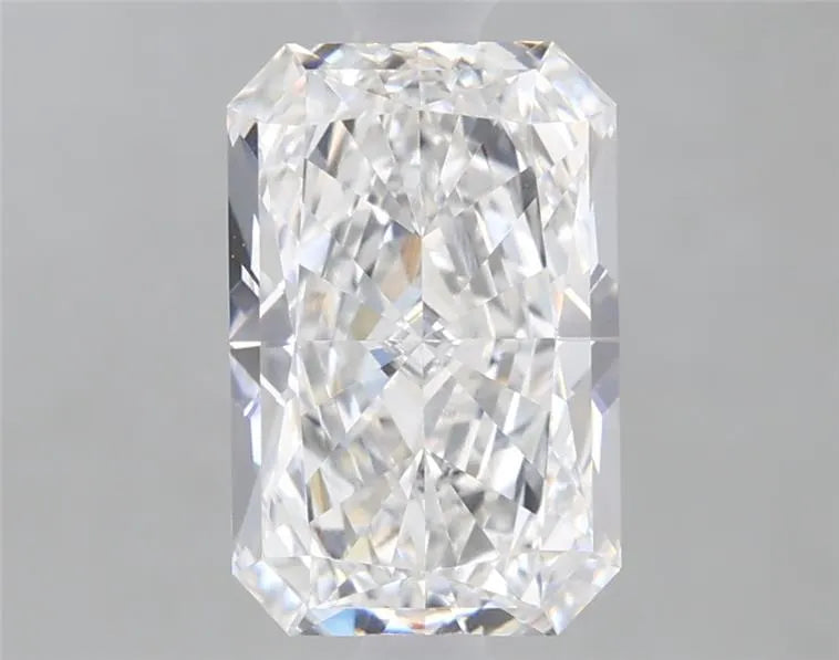 1.44ct Radiant Lab Grown Diamond (Colour E, Clarity VVS2, IGI Certified)