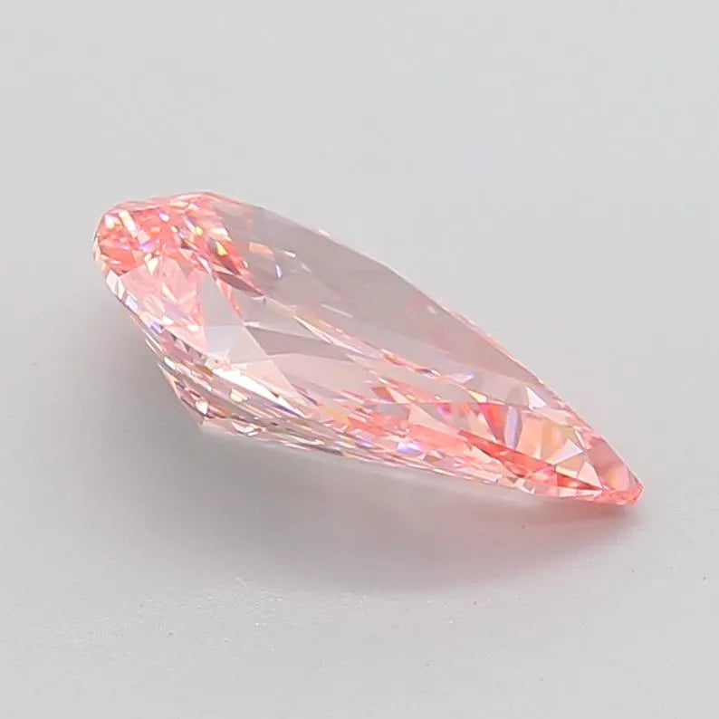 3.15ct Pear Lab Grown Diamond (Colour Fancy Vivid Pink, Clarity VVS2, IGI Certified)