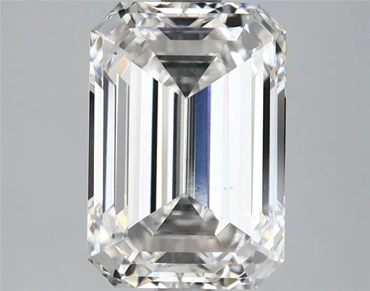 3.86ct Emerald Lab Grown Diamond (Colour F, Clarity VS1, IGI Certified)