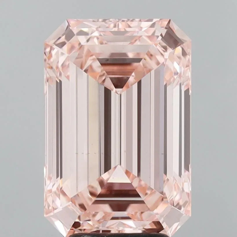5.01ct Emerald Lab Grown Diamond (Colour Fancy Vivid Pink, Clarity VS1, IGI Certified)