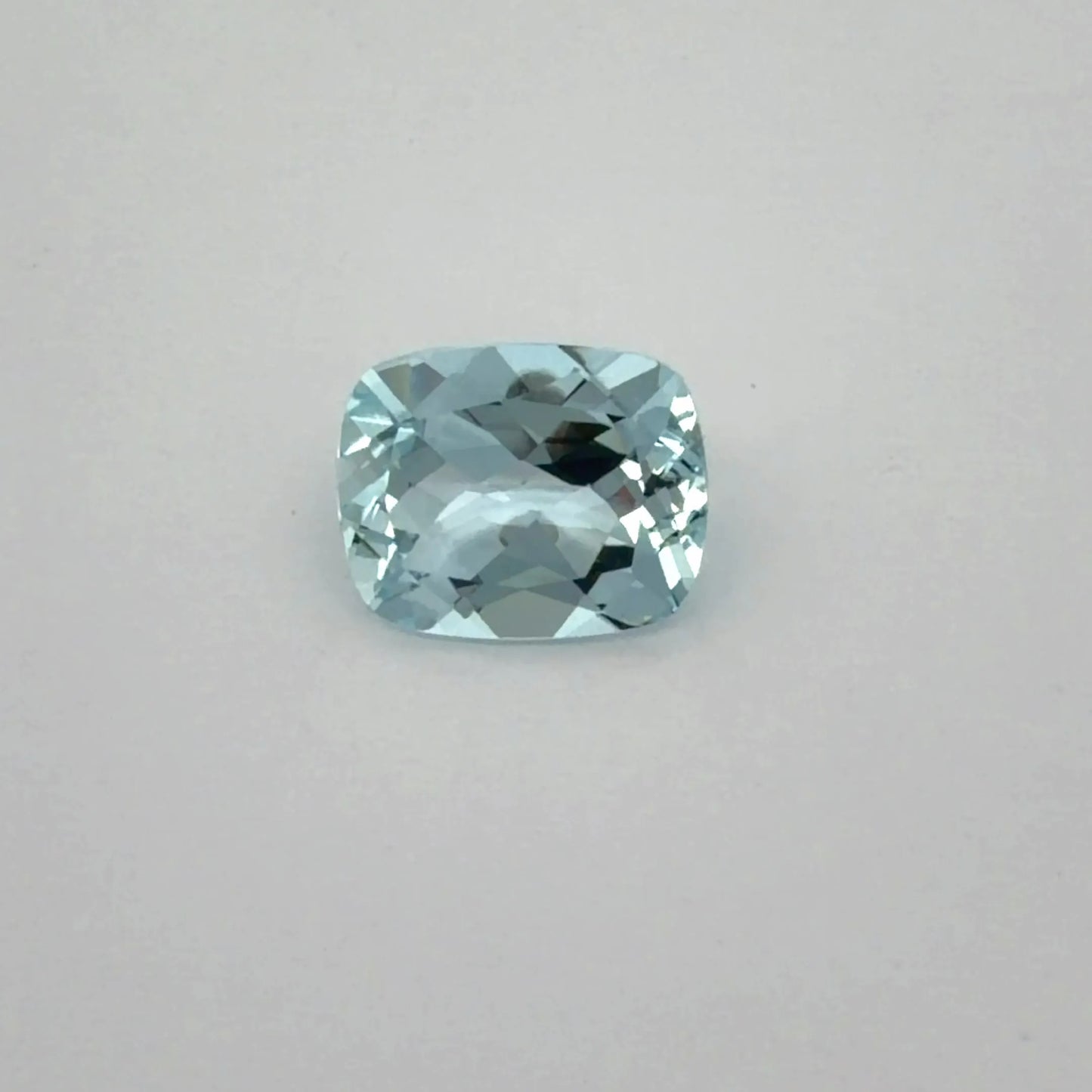 2.60ct Cushion Natural Aquamarine (Colour Blue, Clarity Eye Clean, Cut Faceted)