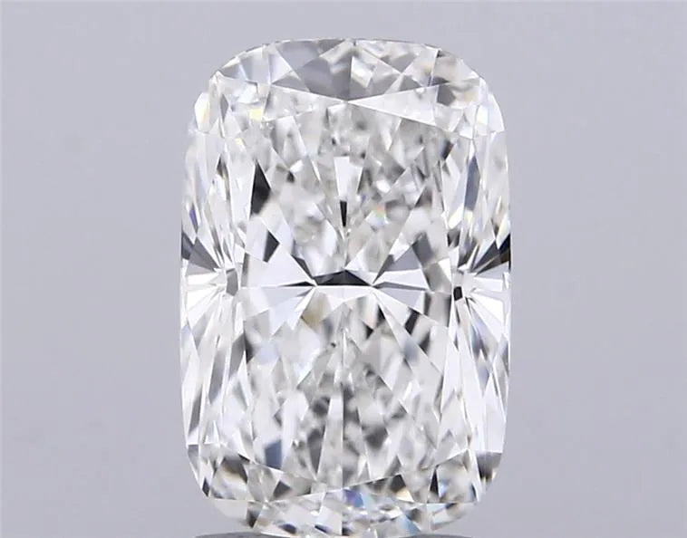 3.05ct Cushion modified Lab Grown Diamond (Colour F, Clarity VVS2, IGI Certified)