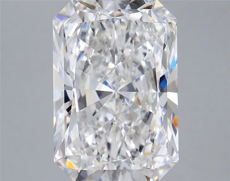 4.89ct Radiant Lab Grown Diamond (Colour D, Clarity VS1, IGI Certified)