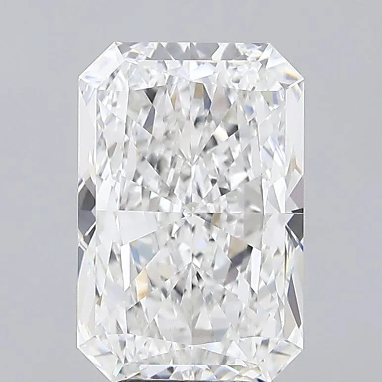 5.04ct Radiant Lab Grown Diamond (Colour F, Clarity VVS2, IGI Certified)