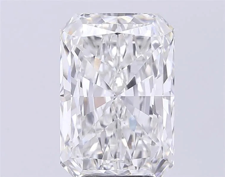 5.06ct Radiant Lab Grown Diamond (Colour F, Clarity VVS2, IGI Certified)