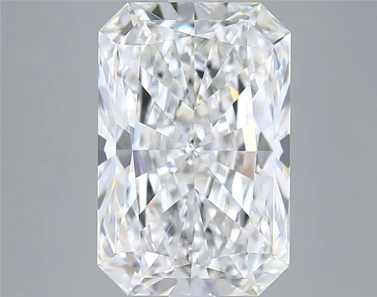 5.09ct Radiant Lab Grown Diamond (Colour D, Clarity VVS1, IGI Certified)