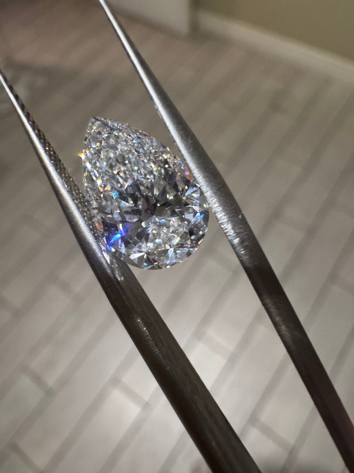 3.08 ct Pear Lab Grown Diamond E VVS2 1.5 ratio