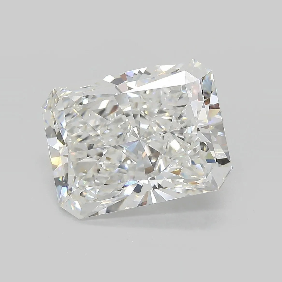 6.09ct Radiant Lab Grown Diamond (Colour E, Clarity VVS2, IGI Certified)