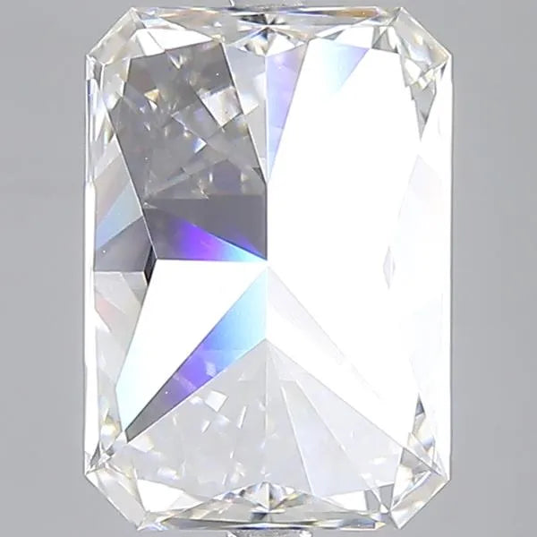 7.03ct Radiant Lab Grown Diamond (Colour G, Clarity VVS2, IGI Certified)