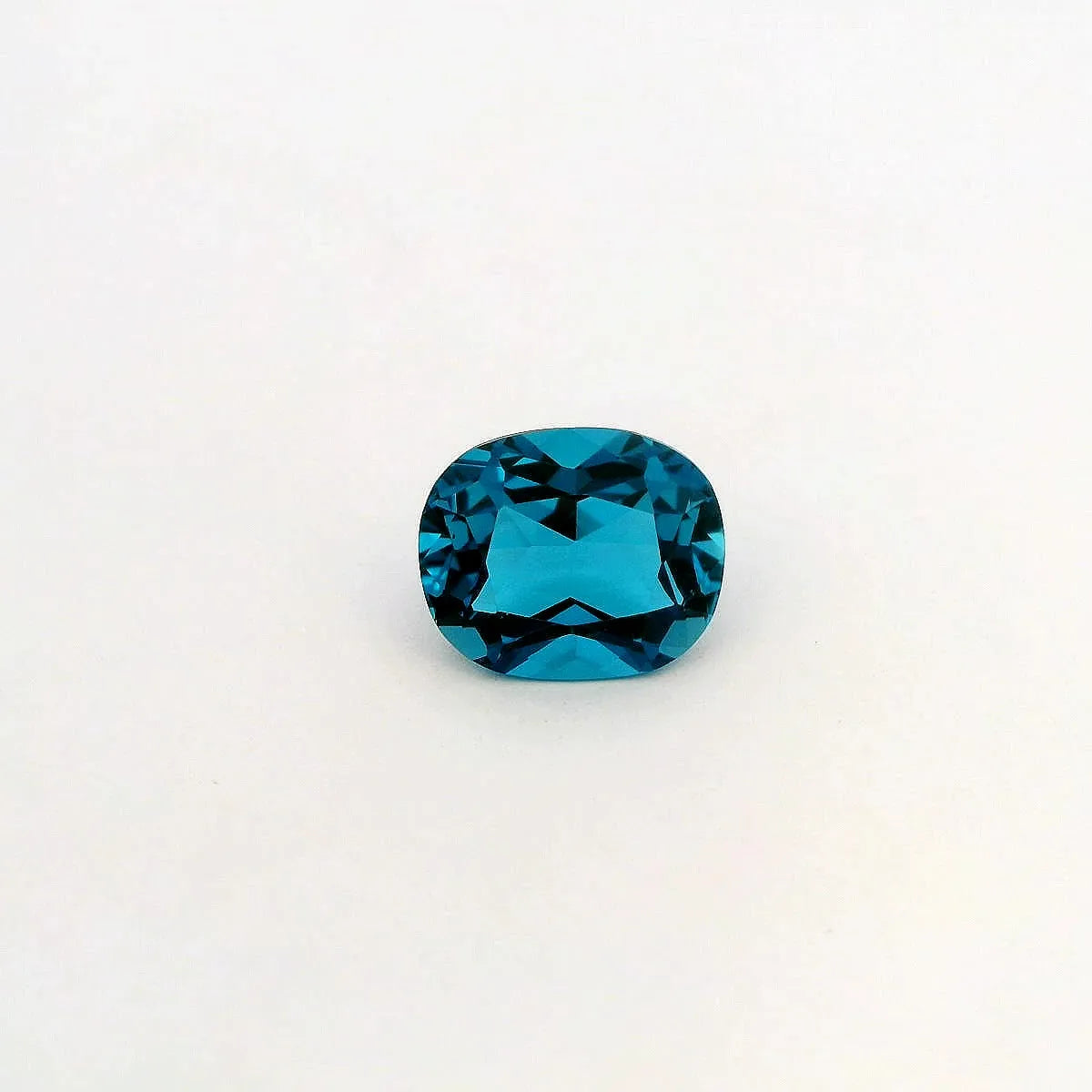 8.00ct Cushion Natural Topaz (Colour Blue, Clarity Eye Clean, Cut Faceted)