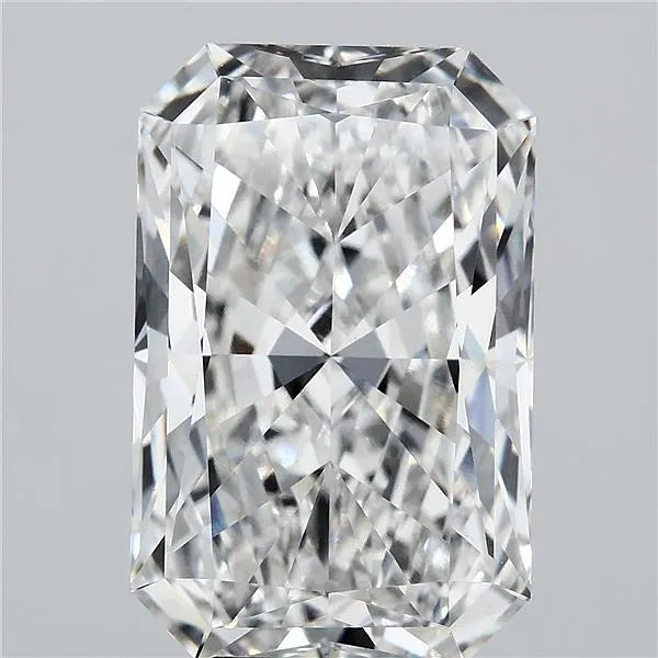 8.08ct Radiant Lab Grown Diamond (Colour F, Clarity VS1, IGI Certified)