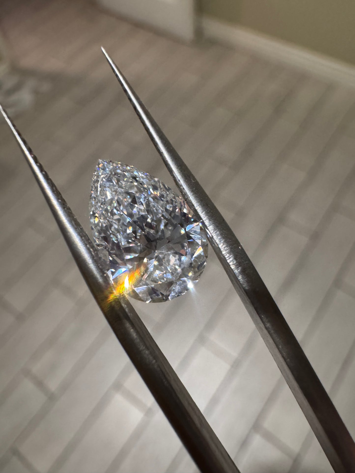 3.08 ct Pear Lab Grown Diamond E VVS2 1.5 ratio