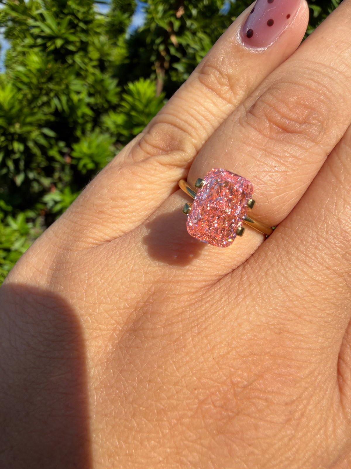 Cushion Modified 3.01ct Fancy Vivid Pink SI1 - Loose Lab Diamond