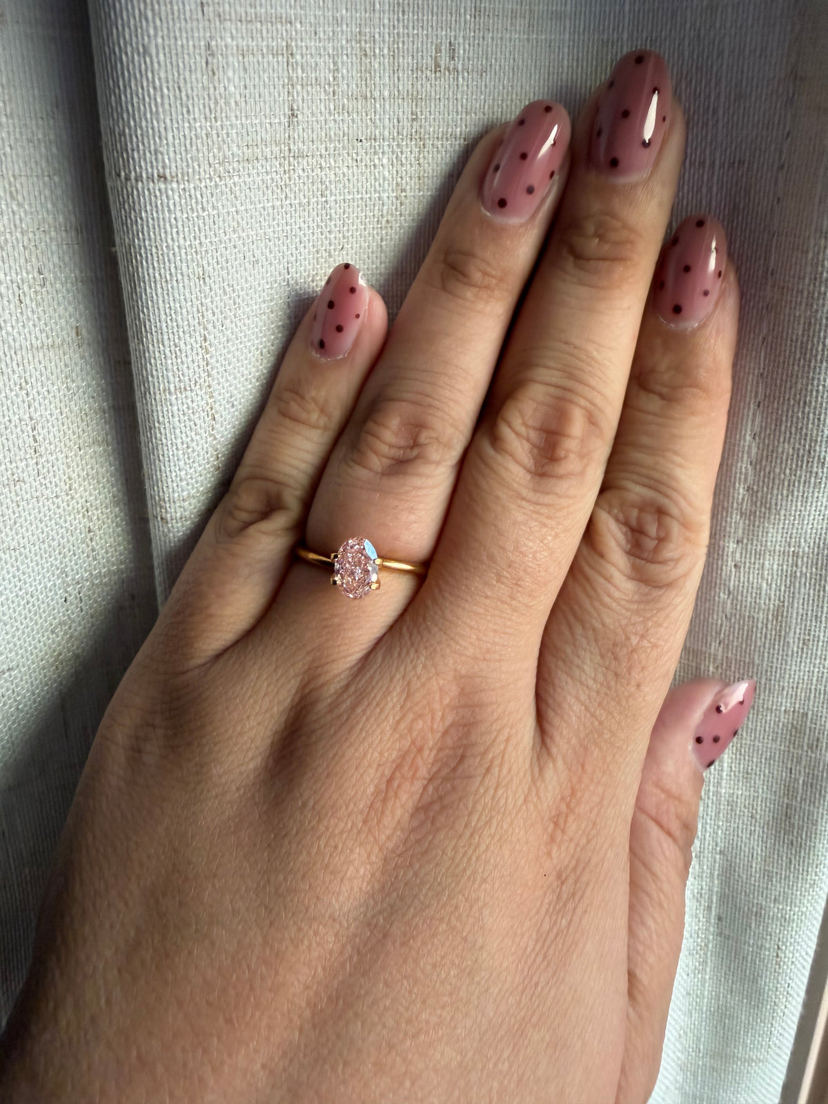 Oval 1.2ct Fancy Vivid Pink VVS2 - Loose Lab Diamond