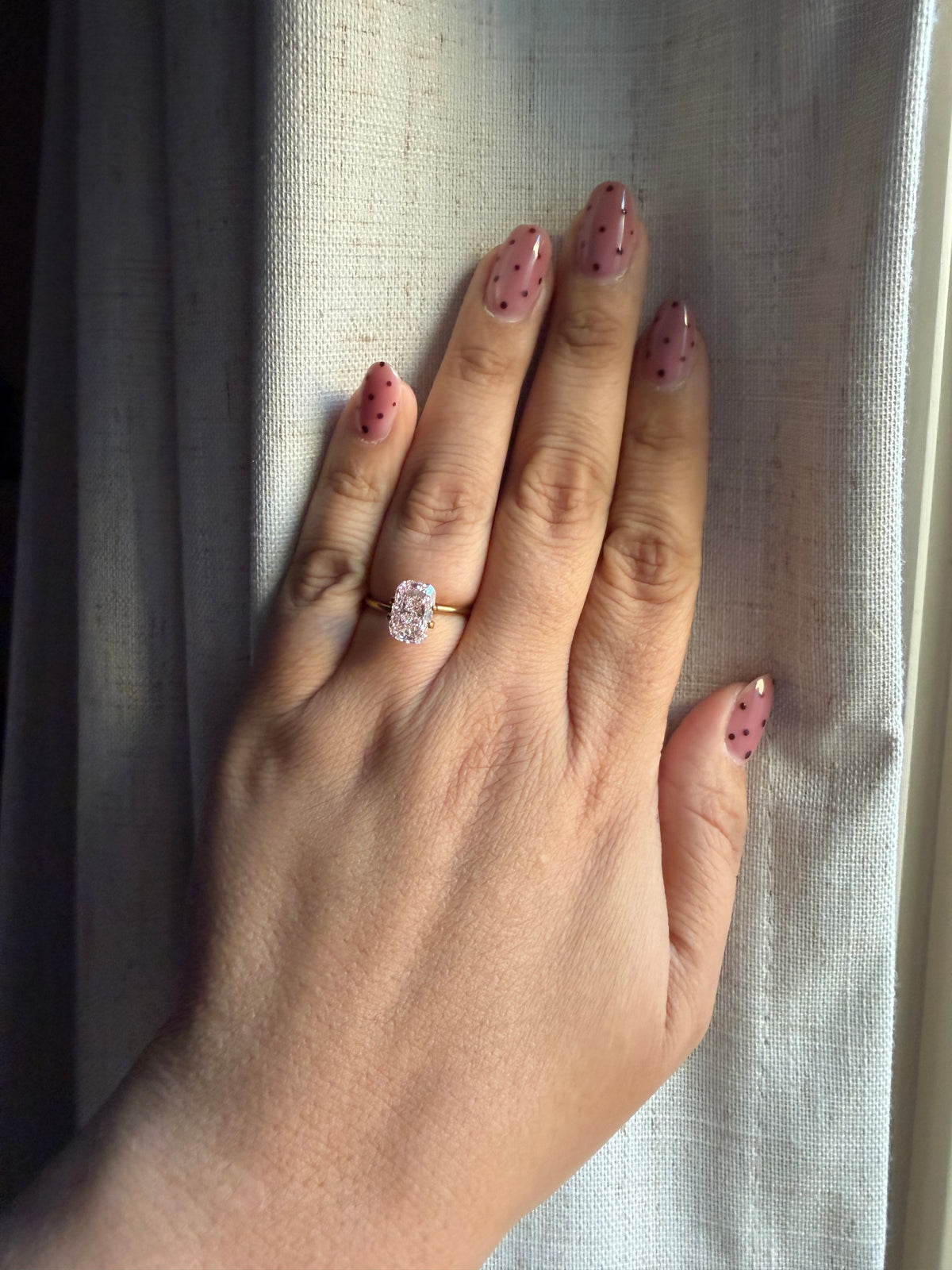 Cushion modified 3.05ct Fancy Intense Pink VVS2 - Loose Diamond