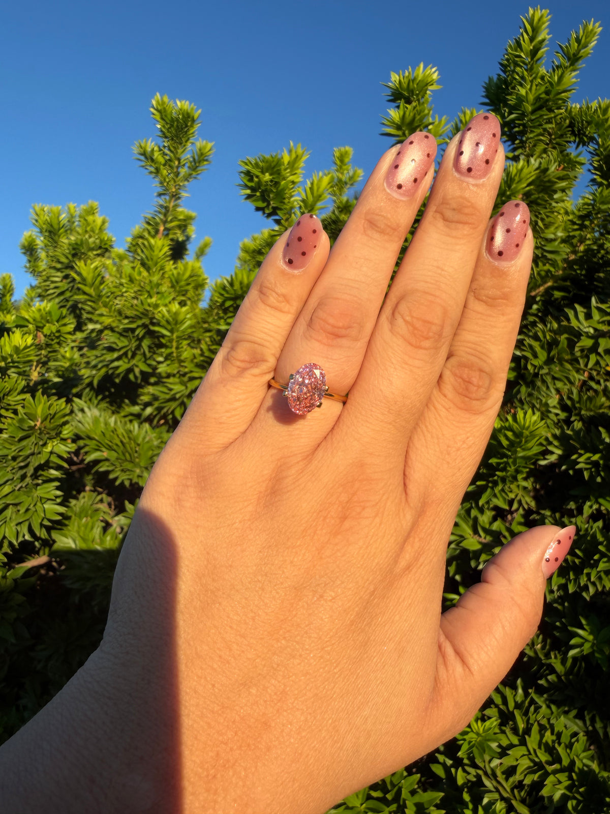 Oval 3.52ct Fancy Vivid Pink VVS2 - Loose Diamond